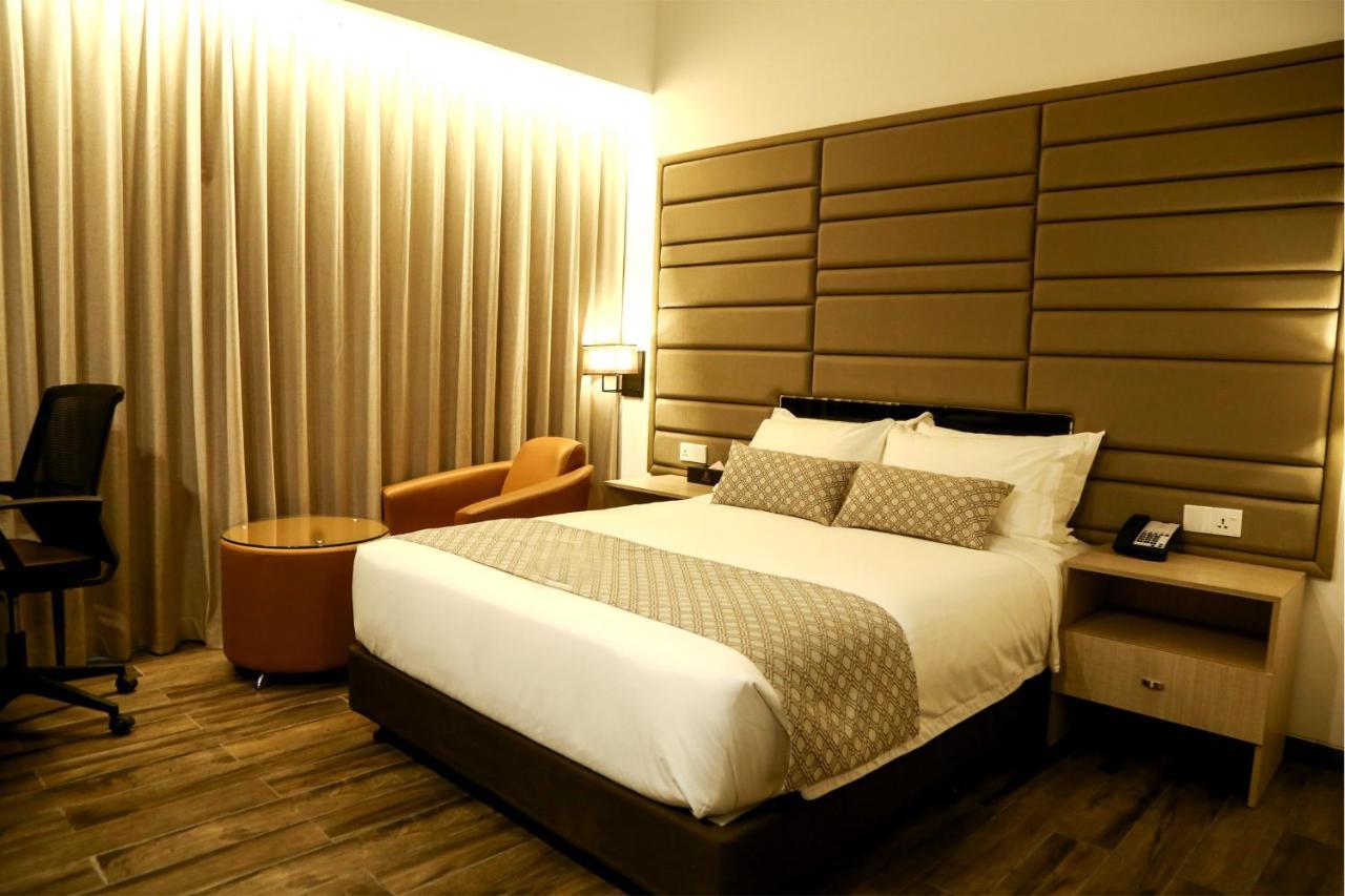 Best Western Sks Chattogram 치타공 외부 사진