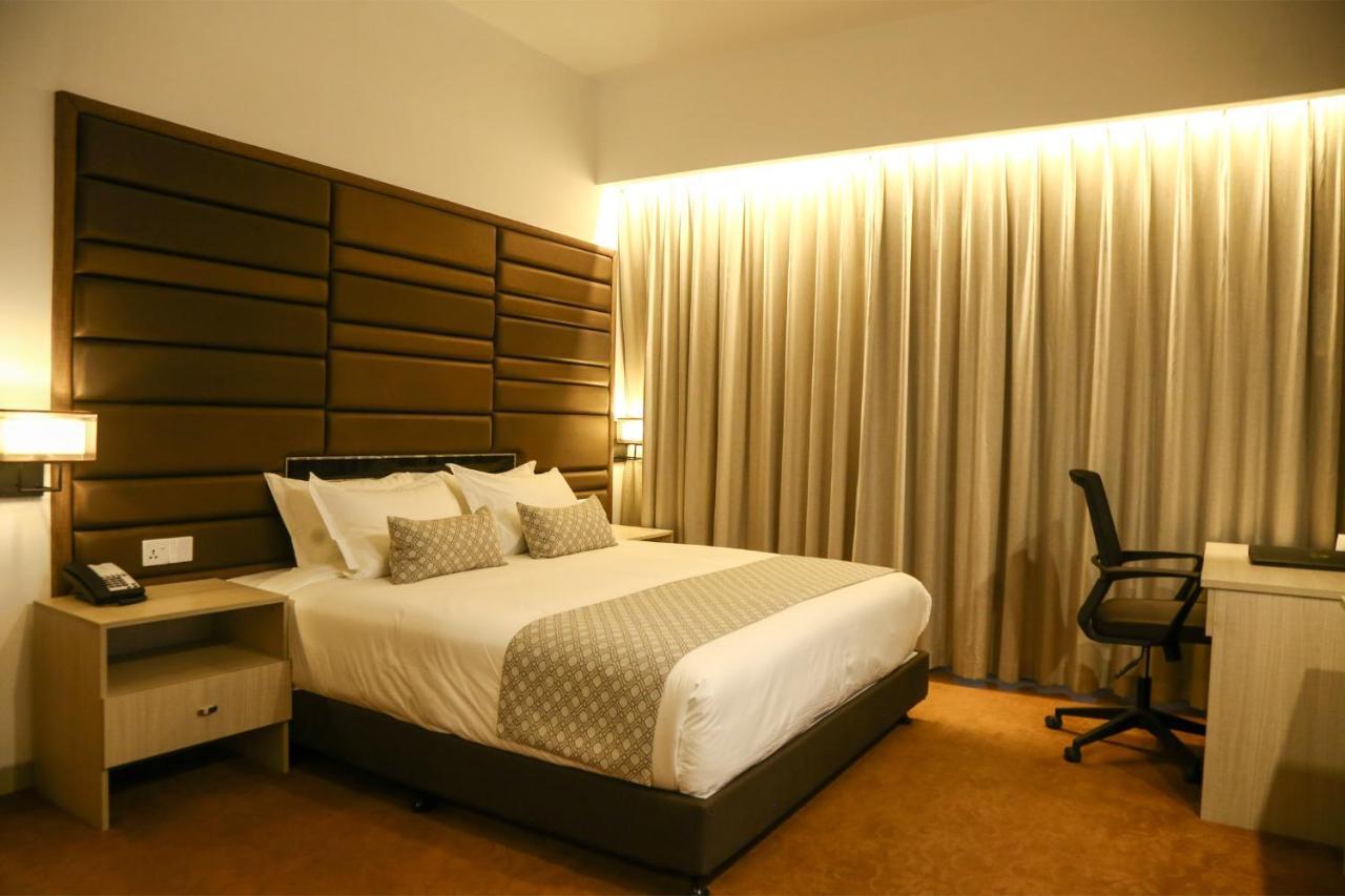 Best Western Sks Chattogram 치타공 외부 사진